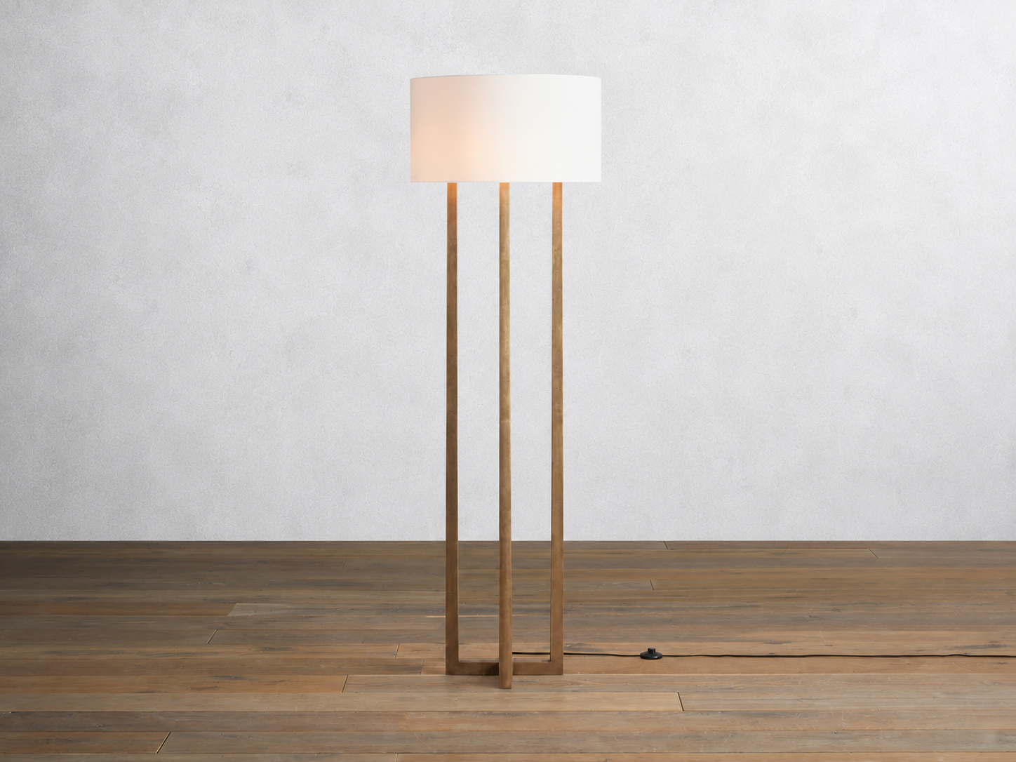 Lumaire Floor Light