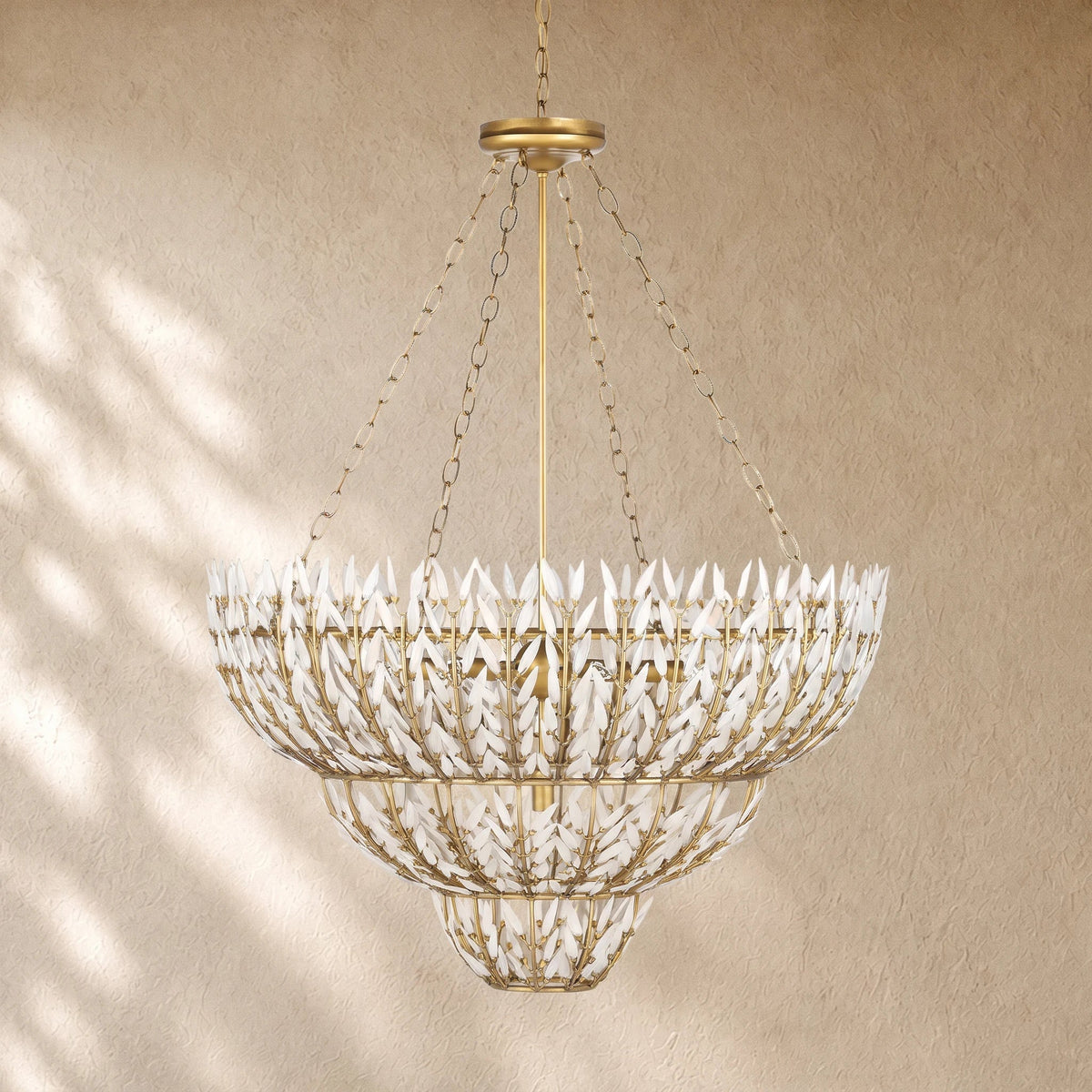 Morrigen Round Chandelier 34'' 56''D