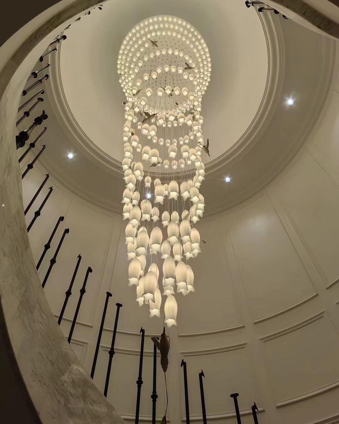 New Arrival Elegant Flower Chandelier For Foyer/ Staircase