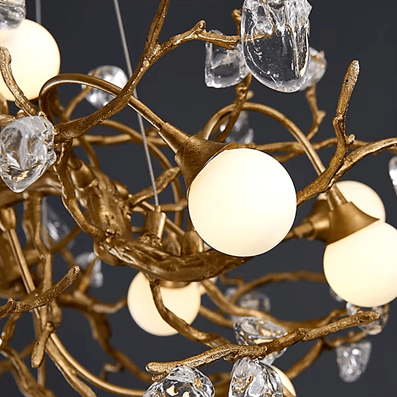 Albero Sculptural Gold Branch Chandelier - cyranlamps