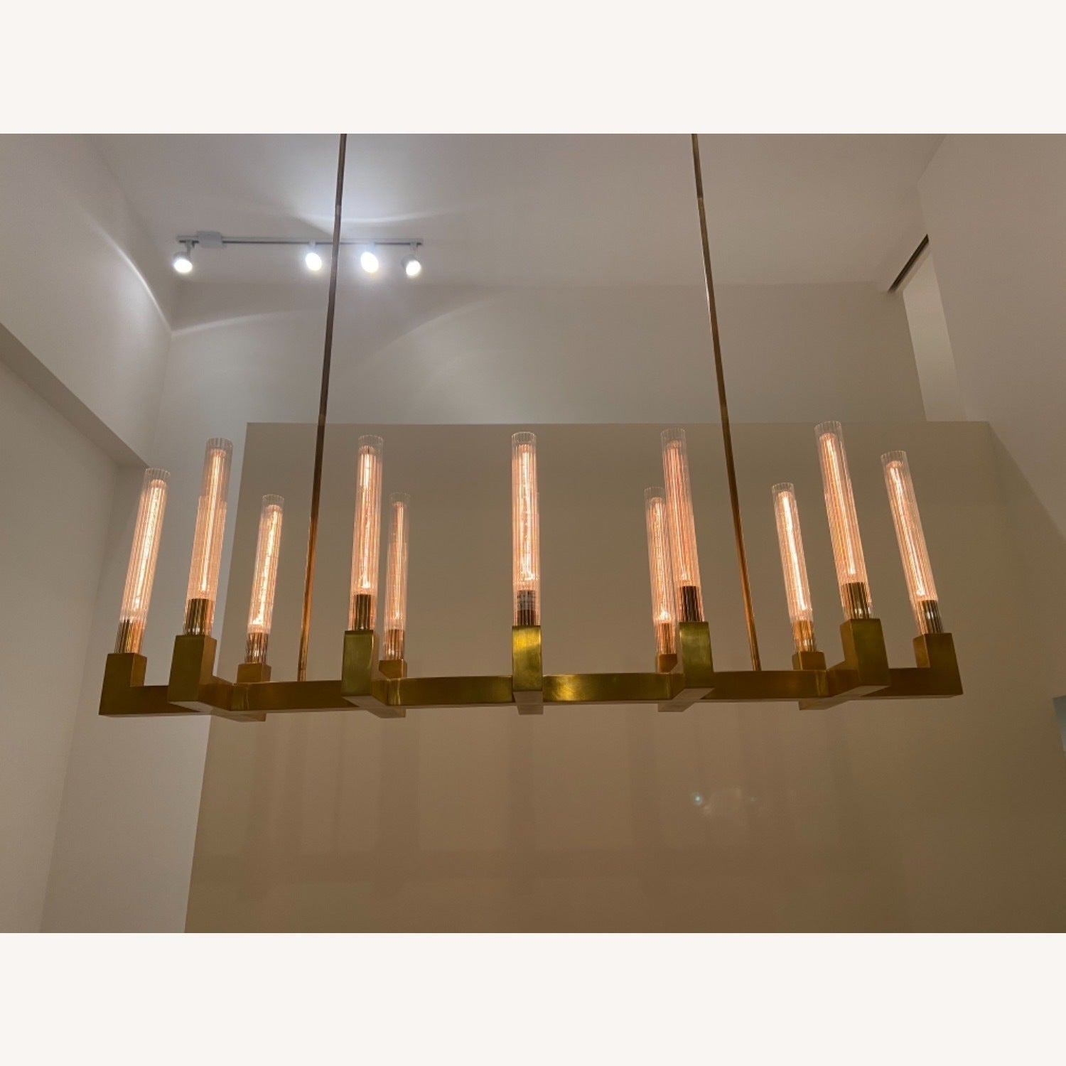 Bannele Linear Chandelier - cyranlamps