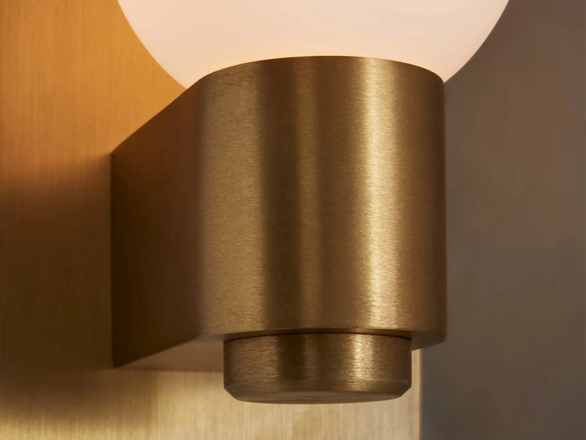 Casen Wall Sconce - cyranlamps