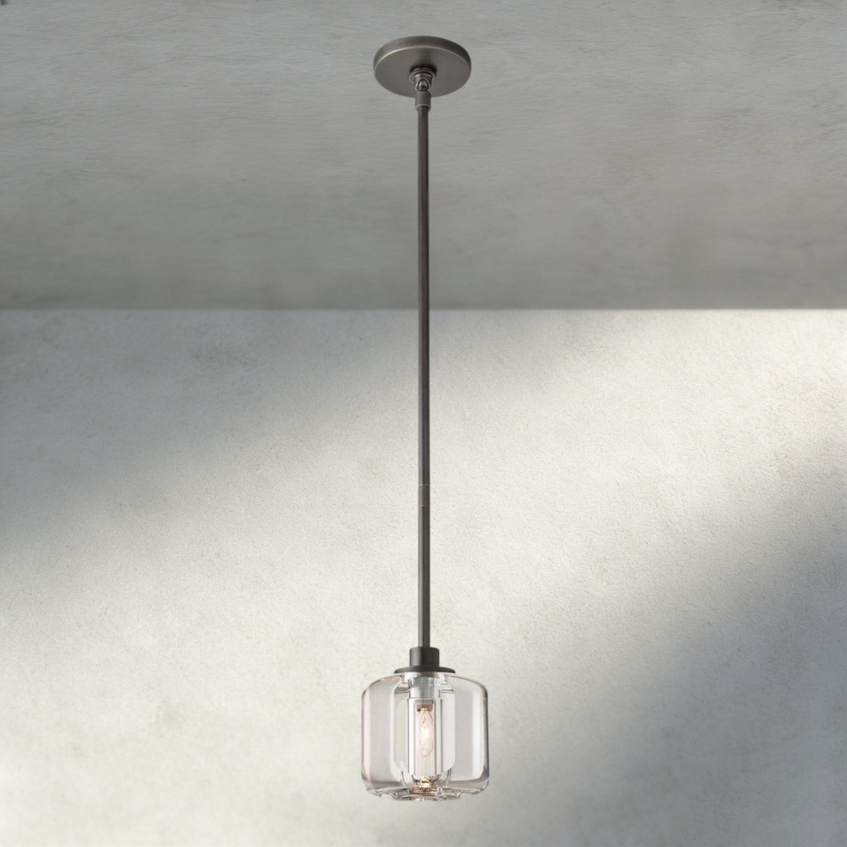 Damuet Pendant - cyranlighting