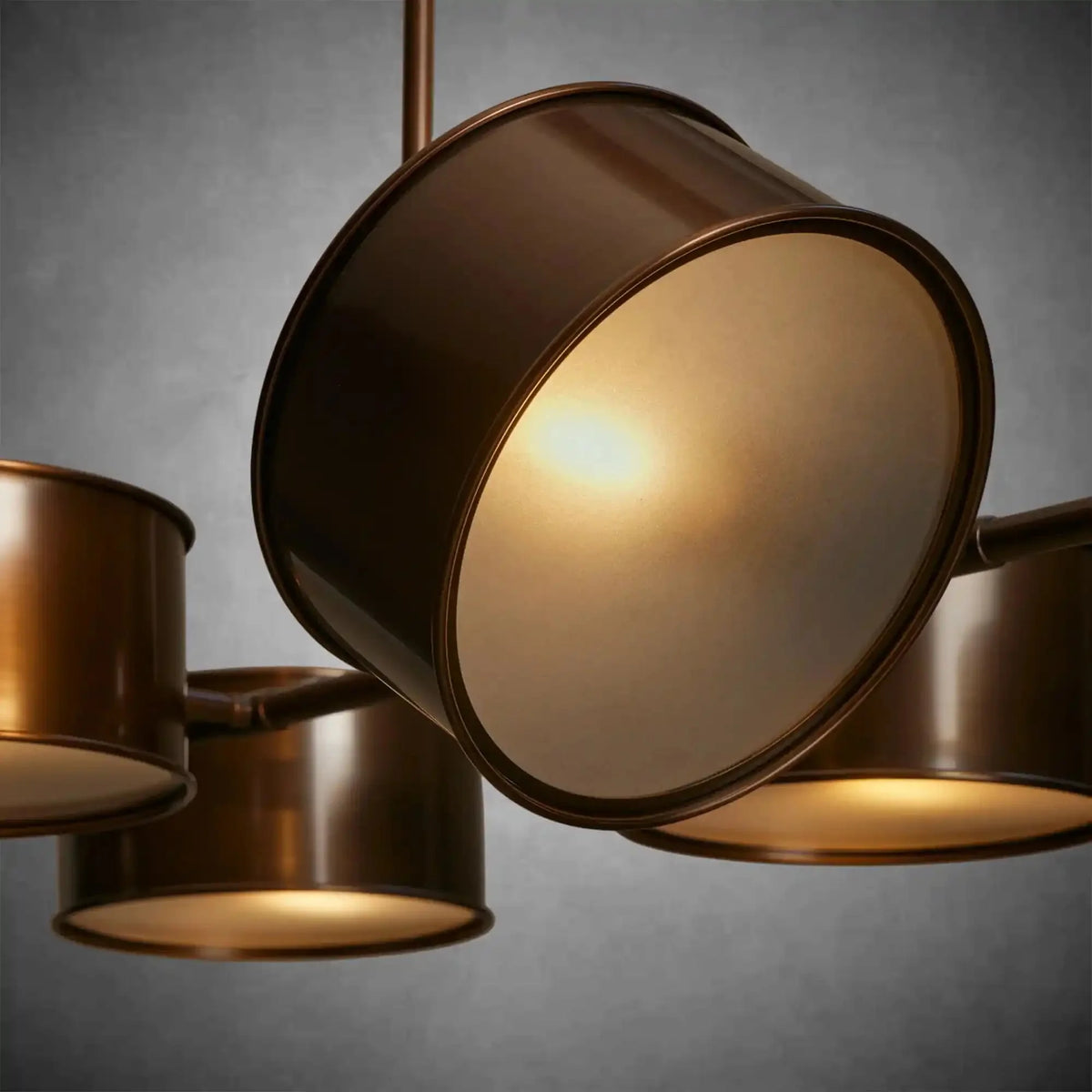 Daphne Metal Linear Chandelier - cyranlamps