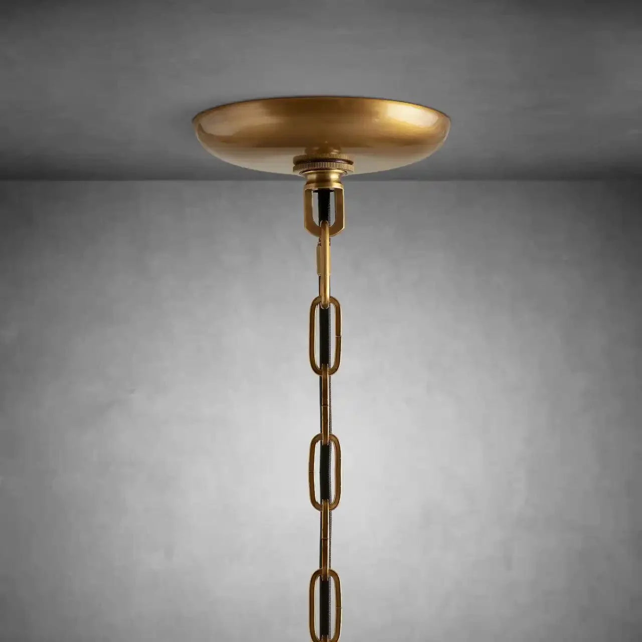 Ghiaccio Round Glass Chandelier - cyranlamps