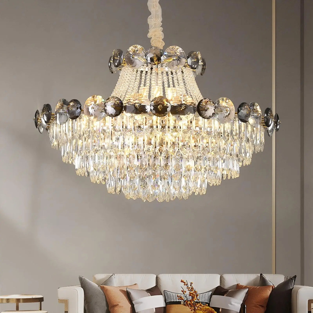 Gioro Contemporary Chandelier - cyranlighting