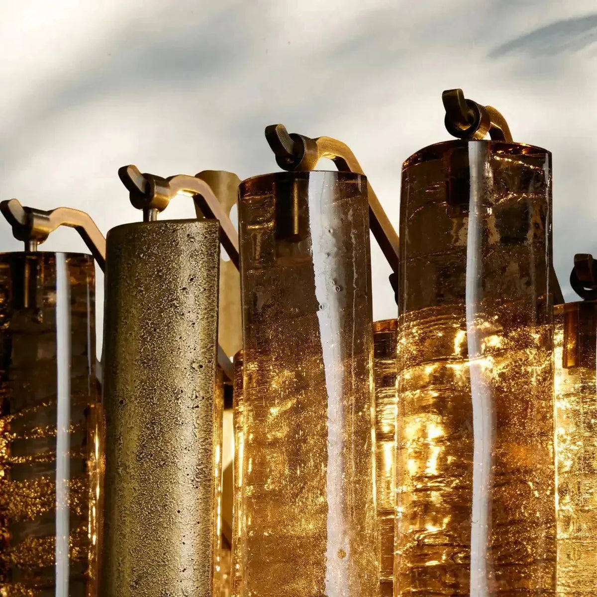 Neve Linear Chandelier - cyranlamps