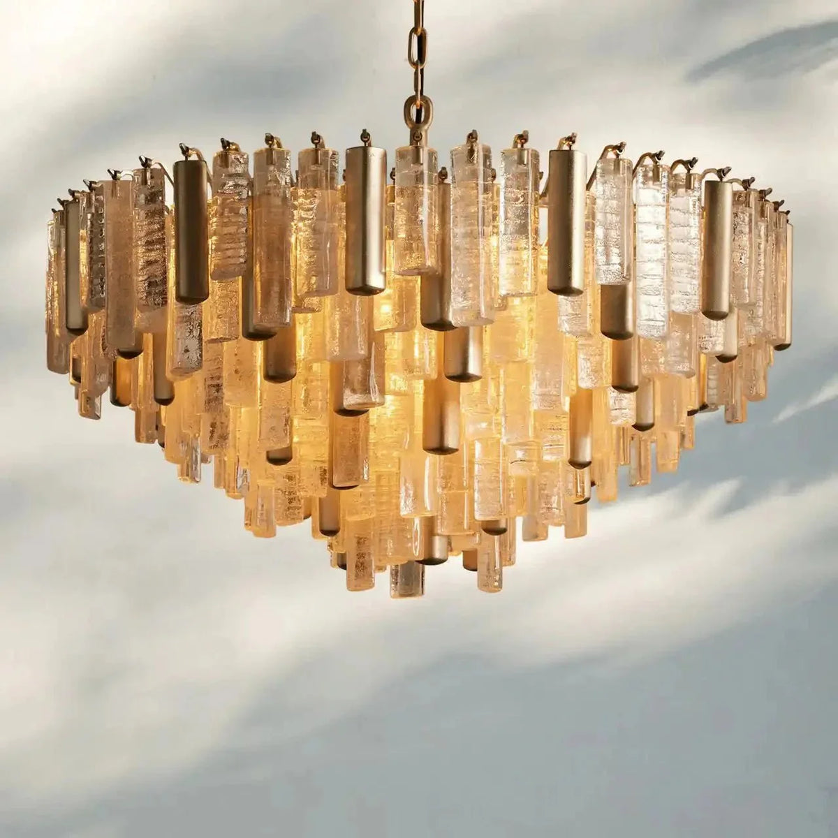 Neve Round Chandelier - cyranlamps