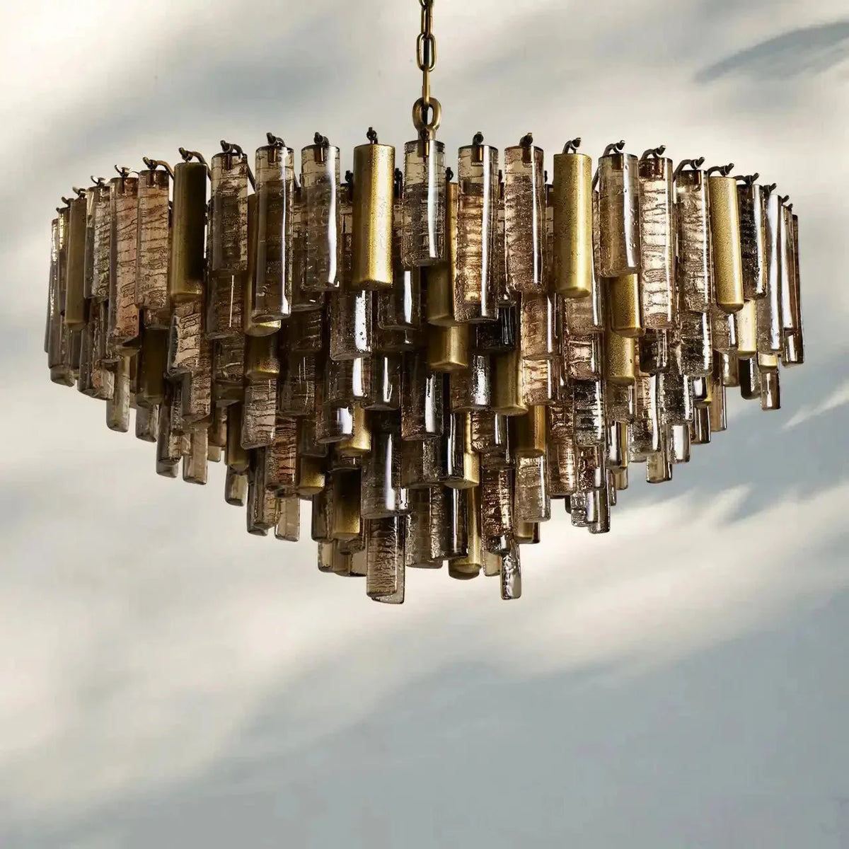 Neve Round Chandelier - cyranlamps