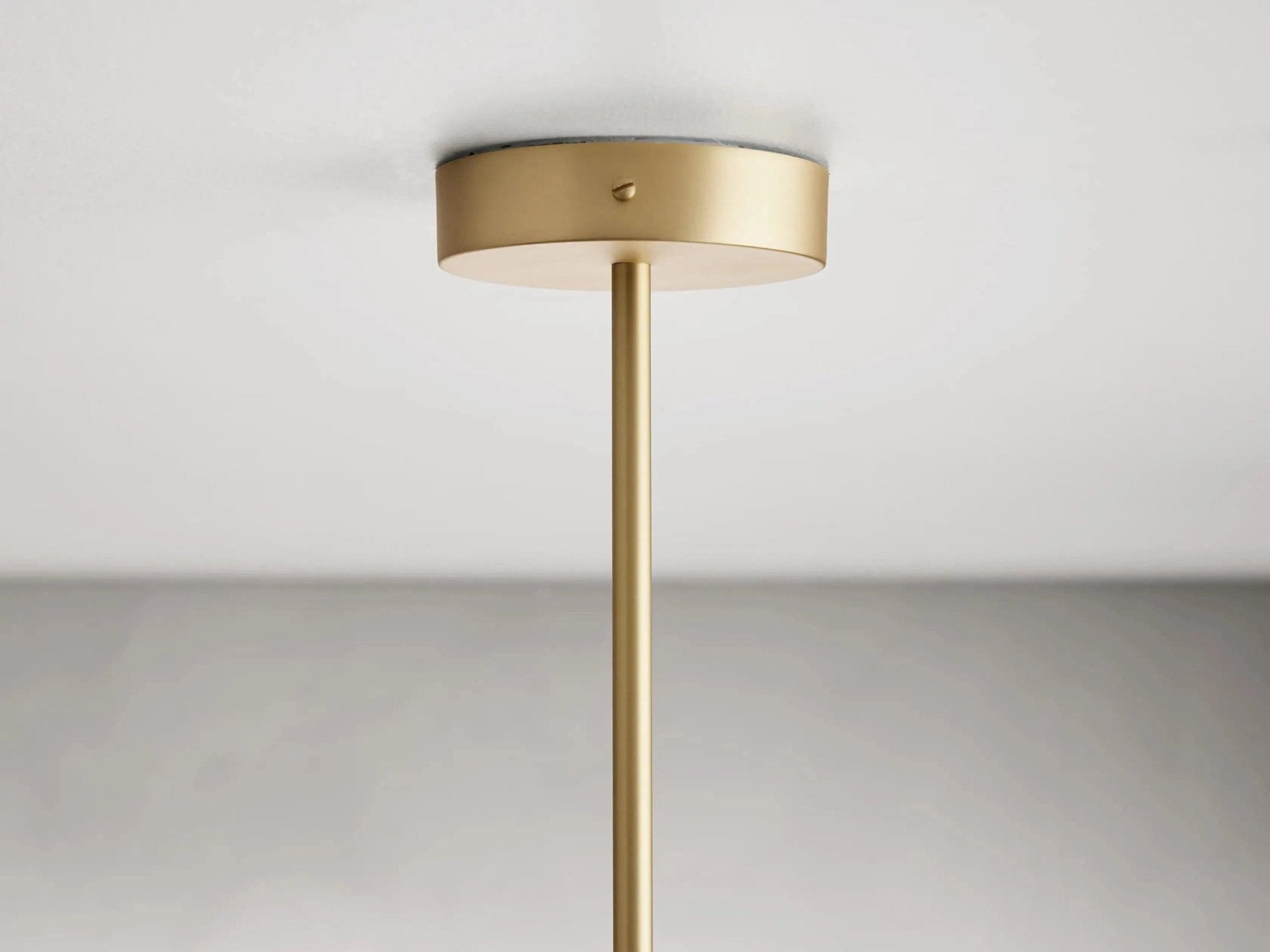 Ramsey 5 - Light Round Chandelier - cyranlamps