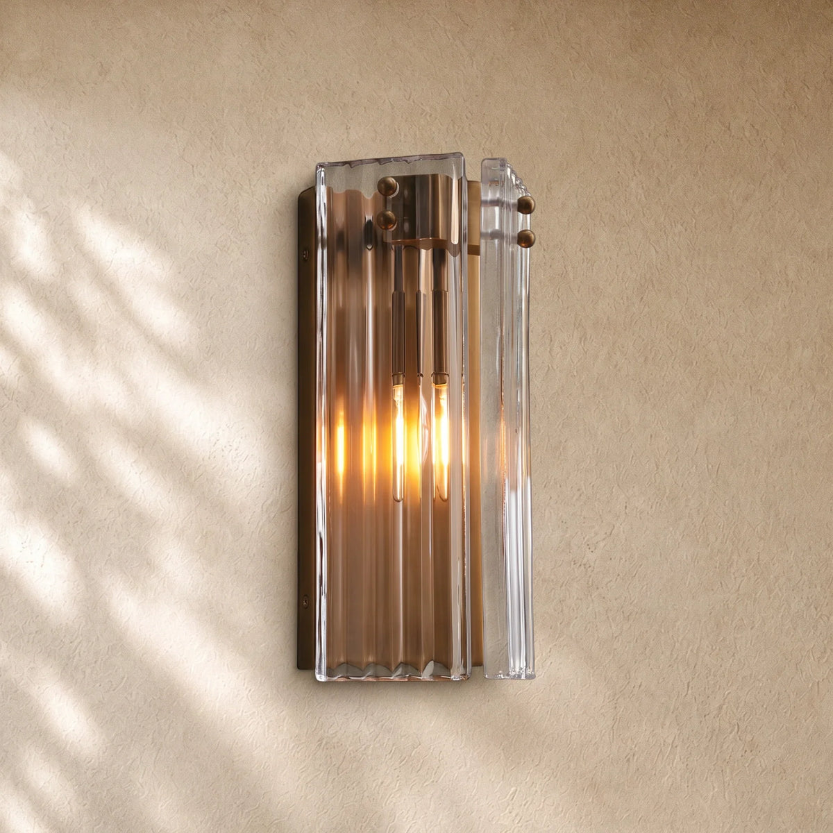 Delsio Sconce