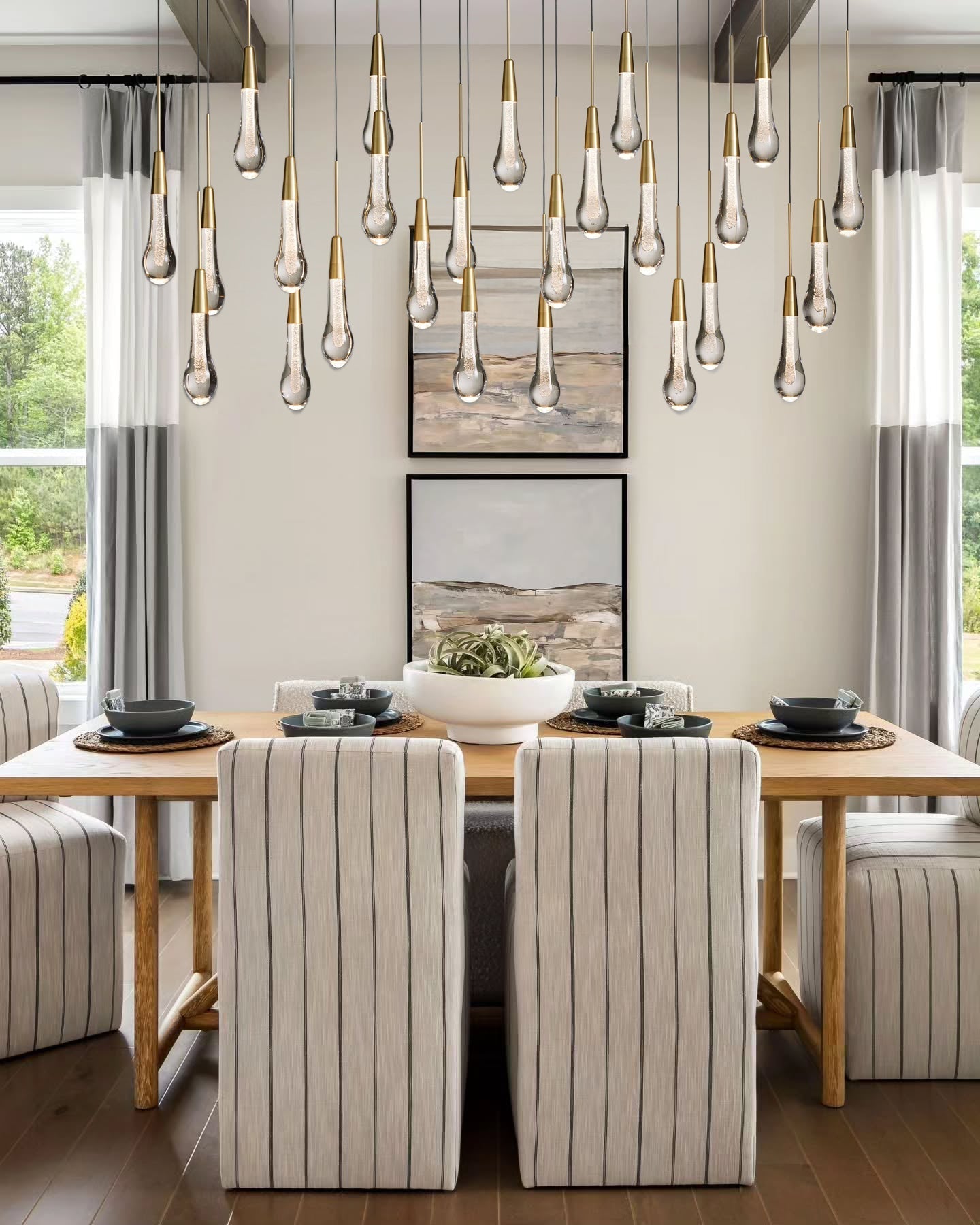 Soltaire Linear Chandelier - cyranlamps
