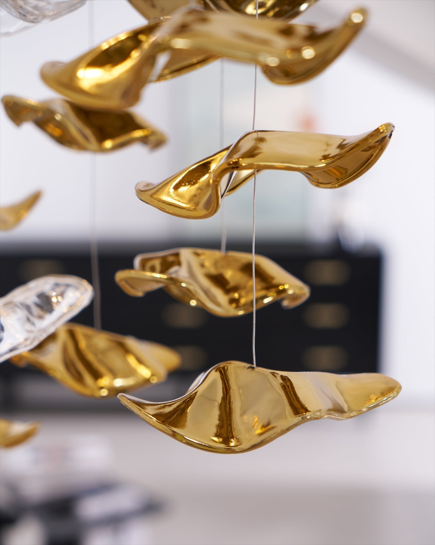 Veloria Fluid Chandelier - cyranlamps
