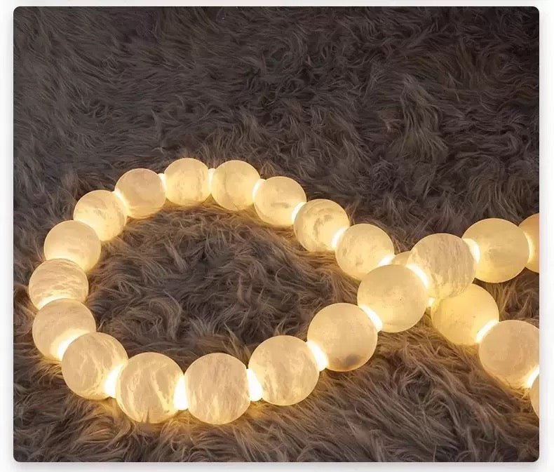 X - Pearl Necklace Chandelier - cyranlamps