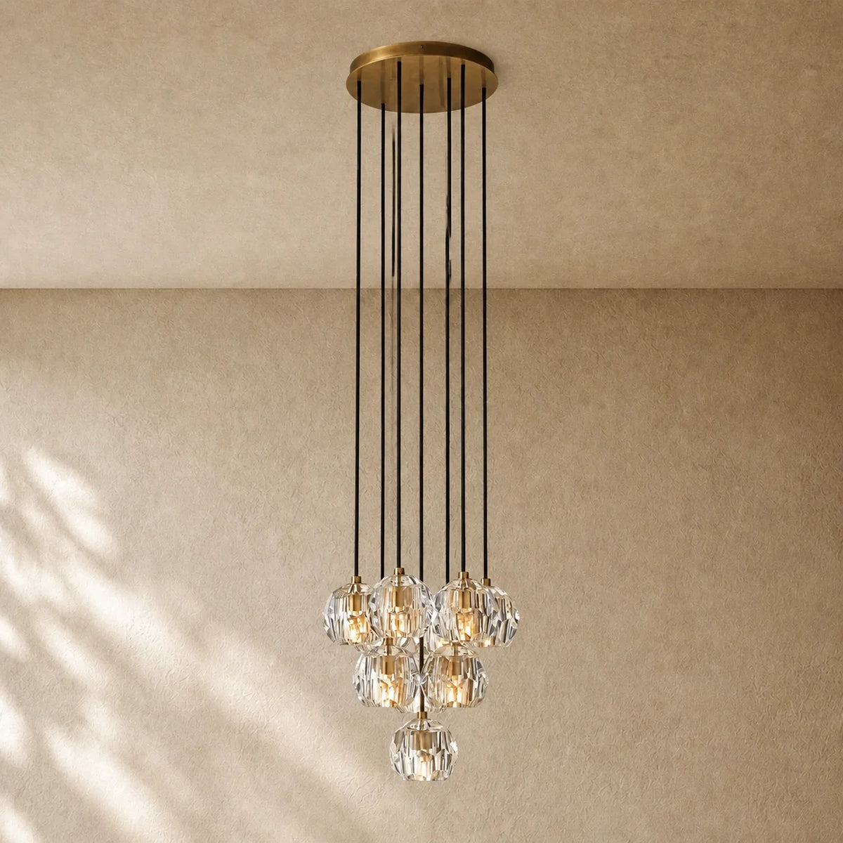 Boule do Cristal Round Cluster Chandelier
