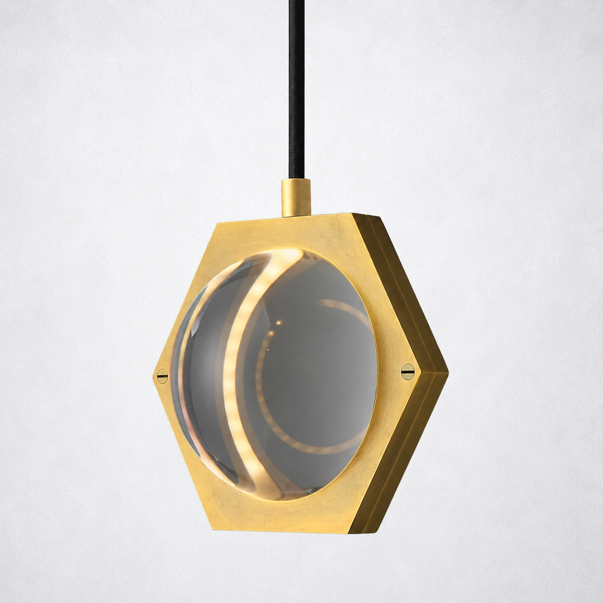 Dorian Crystal Ball Grand Pendant
