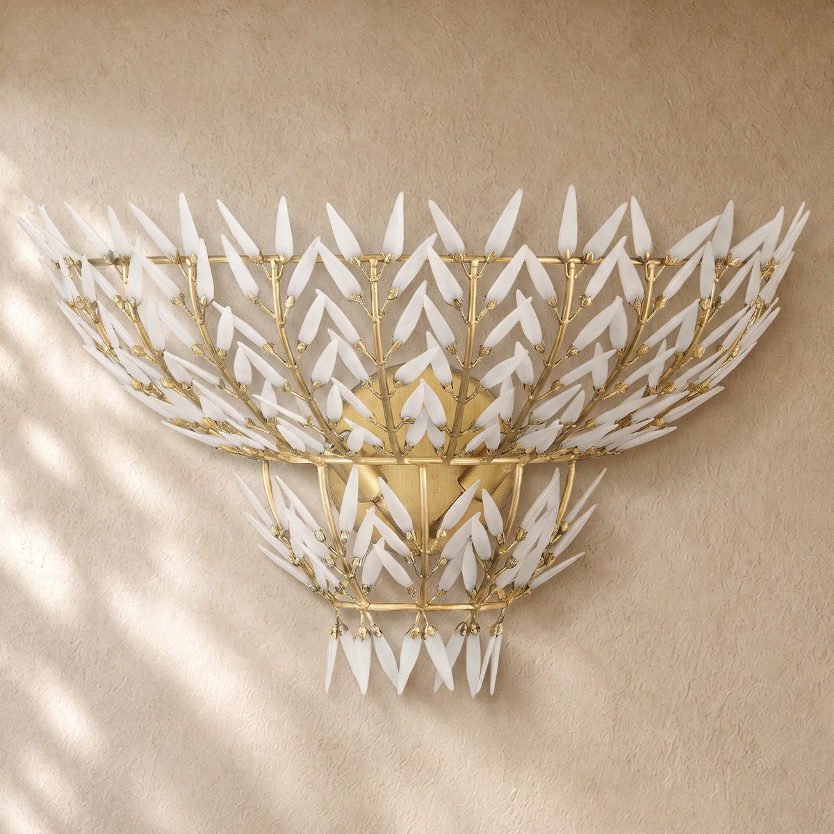 Morrigen Sconce