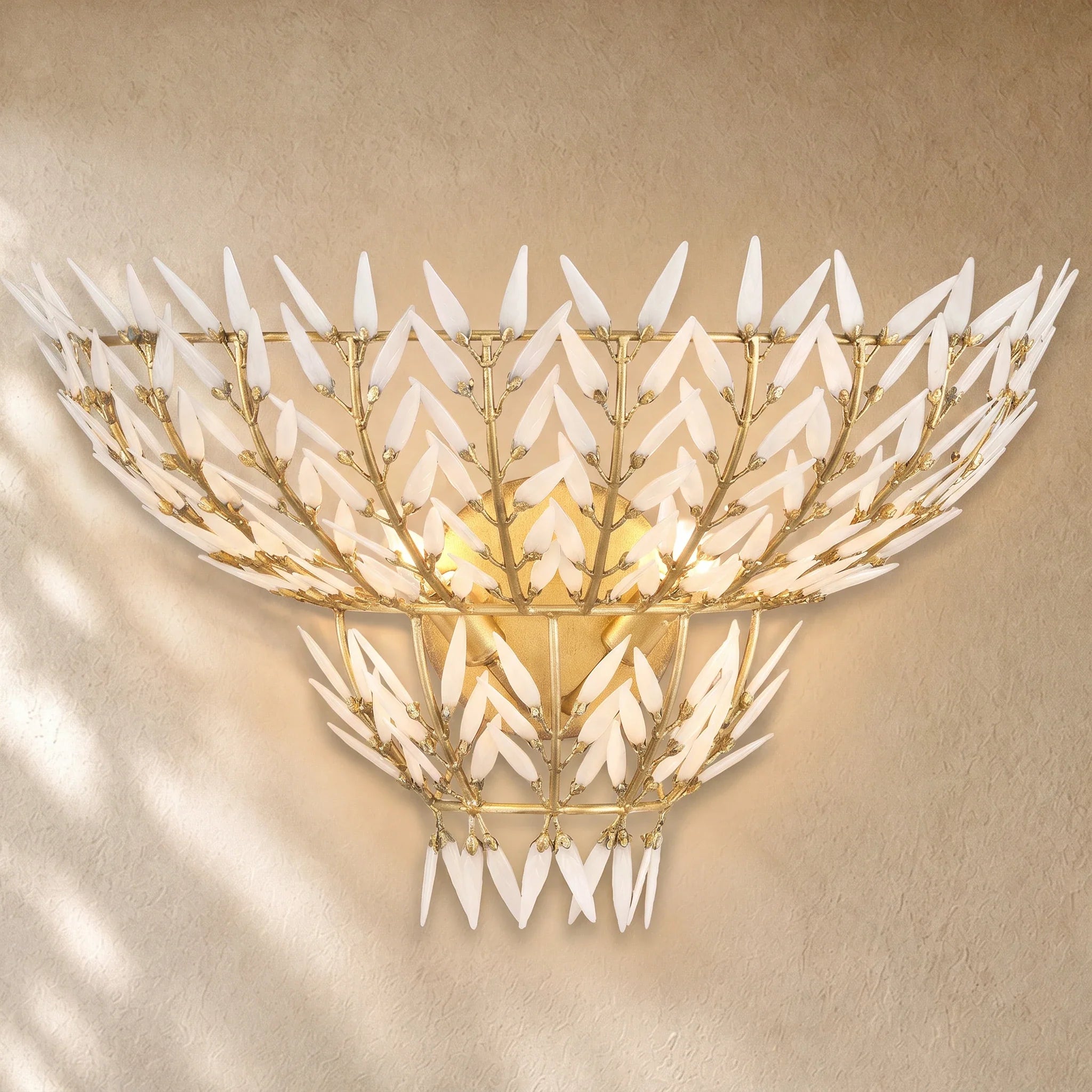 Morrigen Sconce