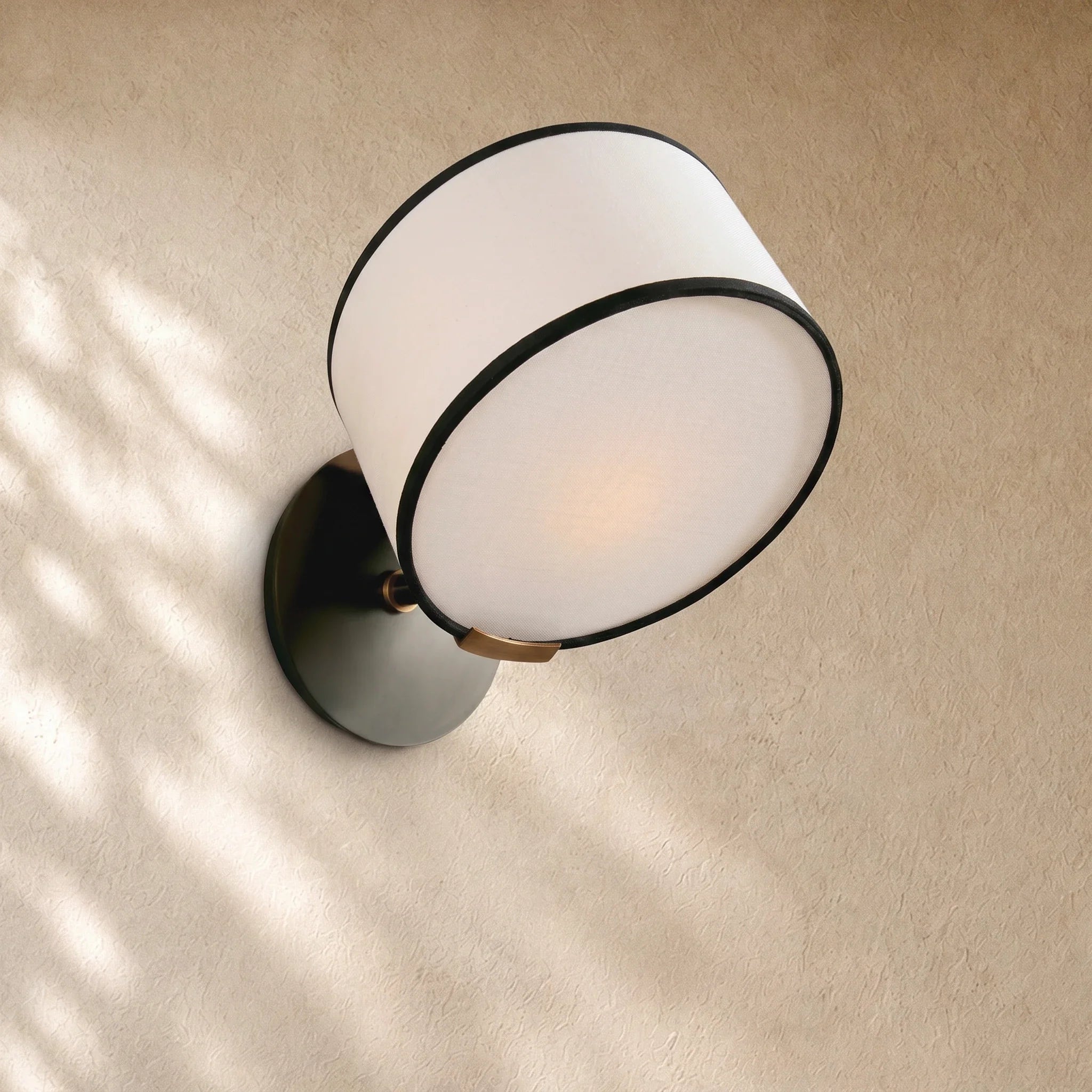 Daphna Sconce