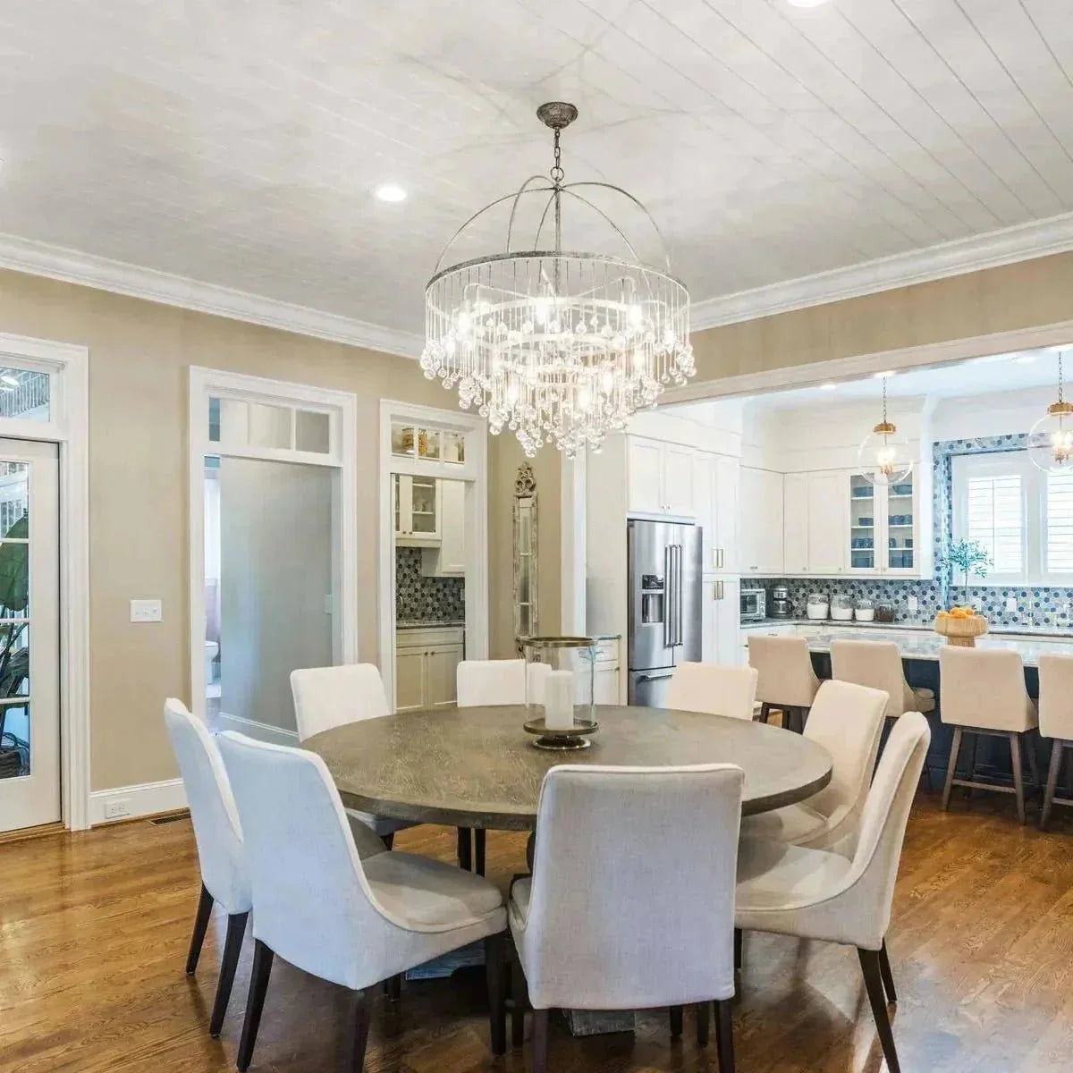 Aubrey Round Chandelier - cyranlamps