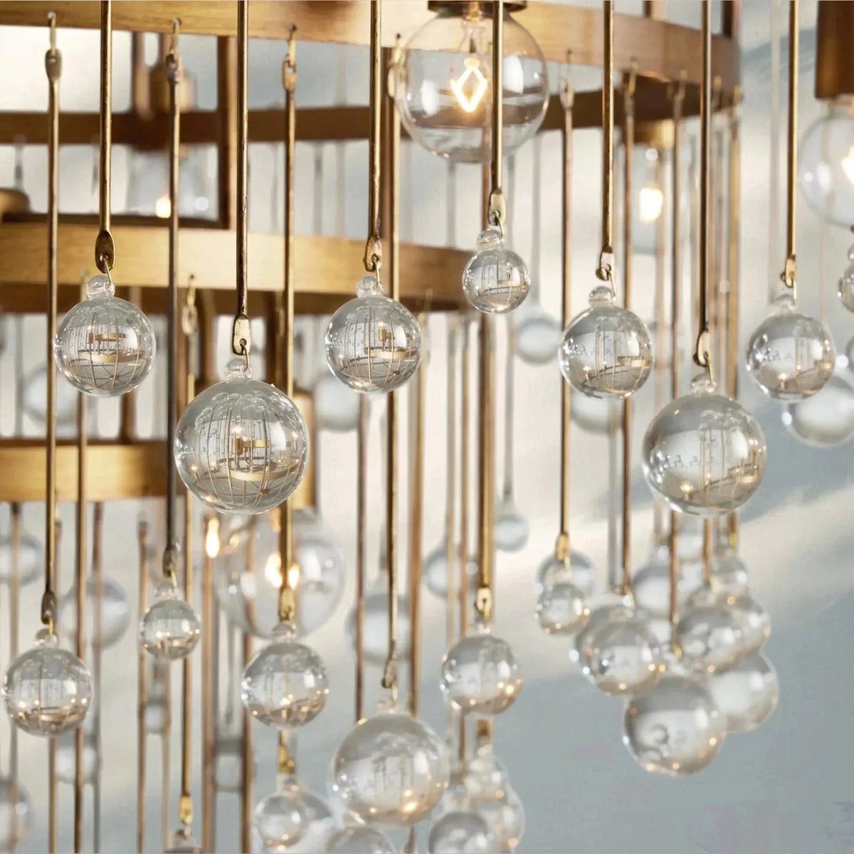 Aubrey Round Chandelier - cyranlamps