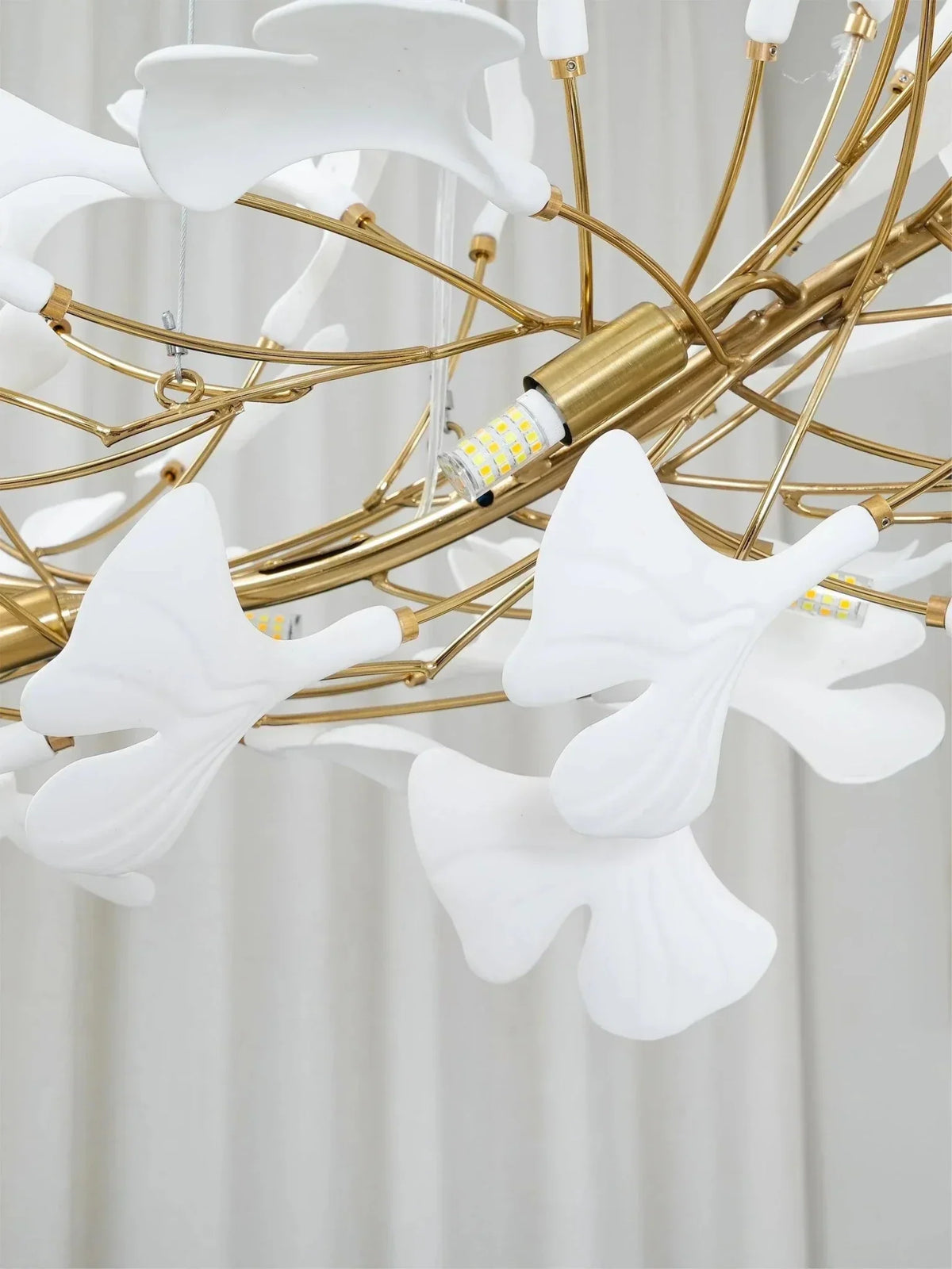 Ceramic Gingko Chandelier B - cyranlighting