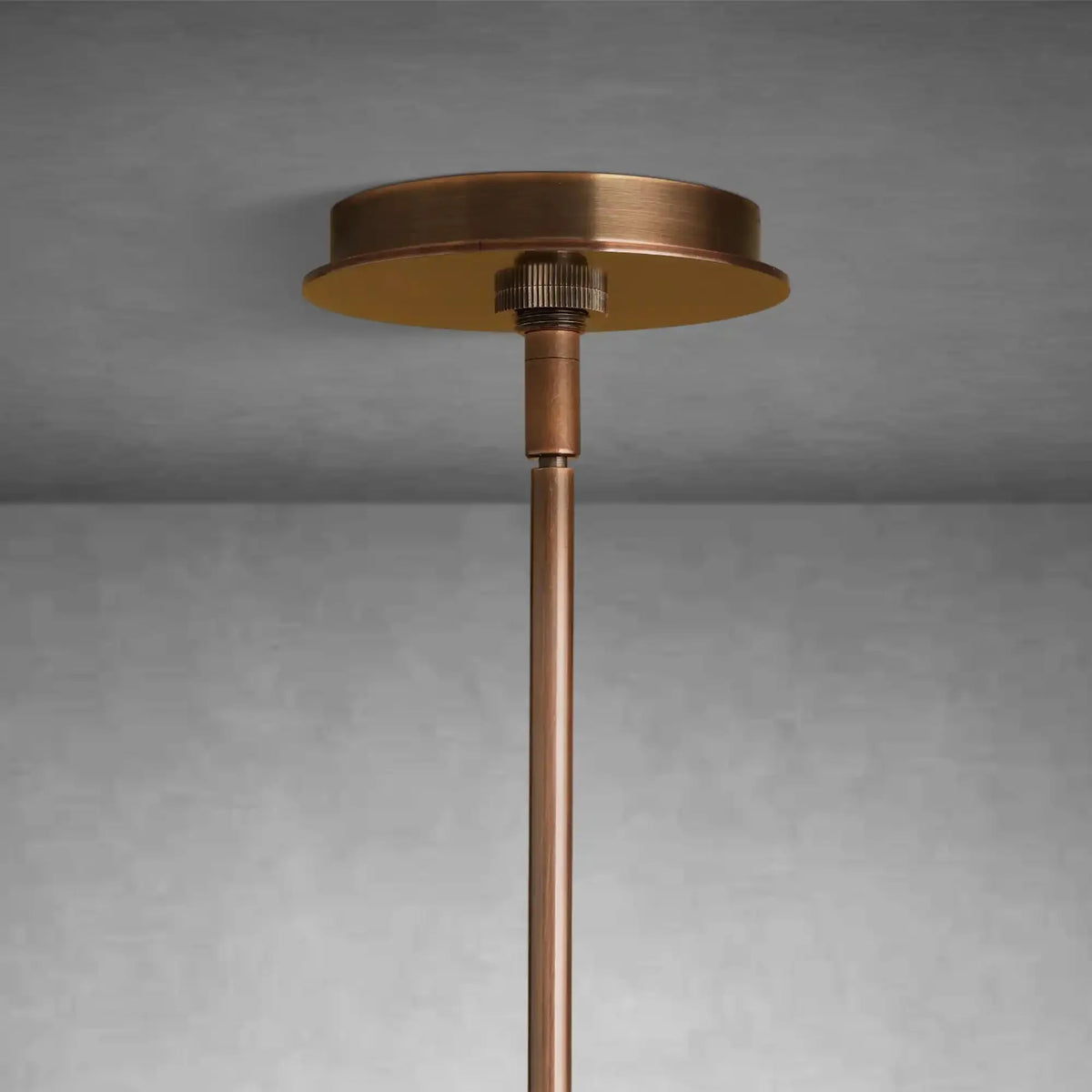 Daphne Metal Round Chandelier - cyranlamps