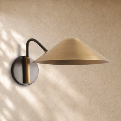 Simmsi Sconce
