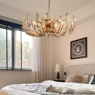 Regent 8 Light Chandelier 32“