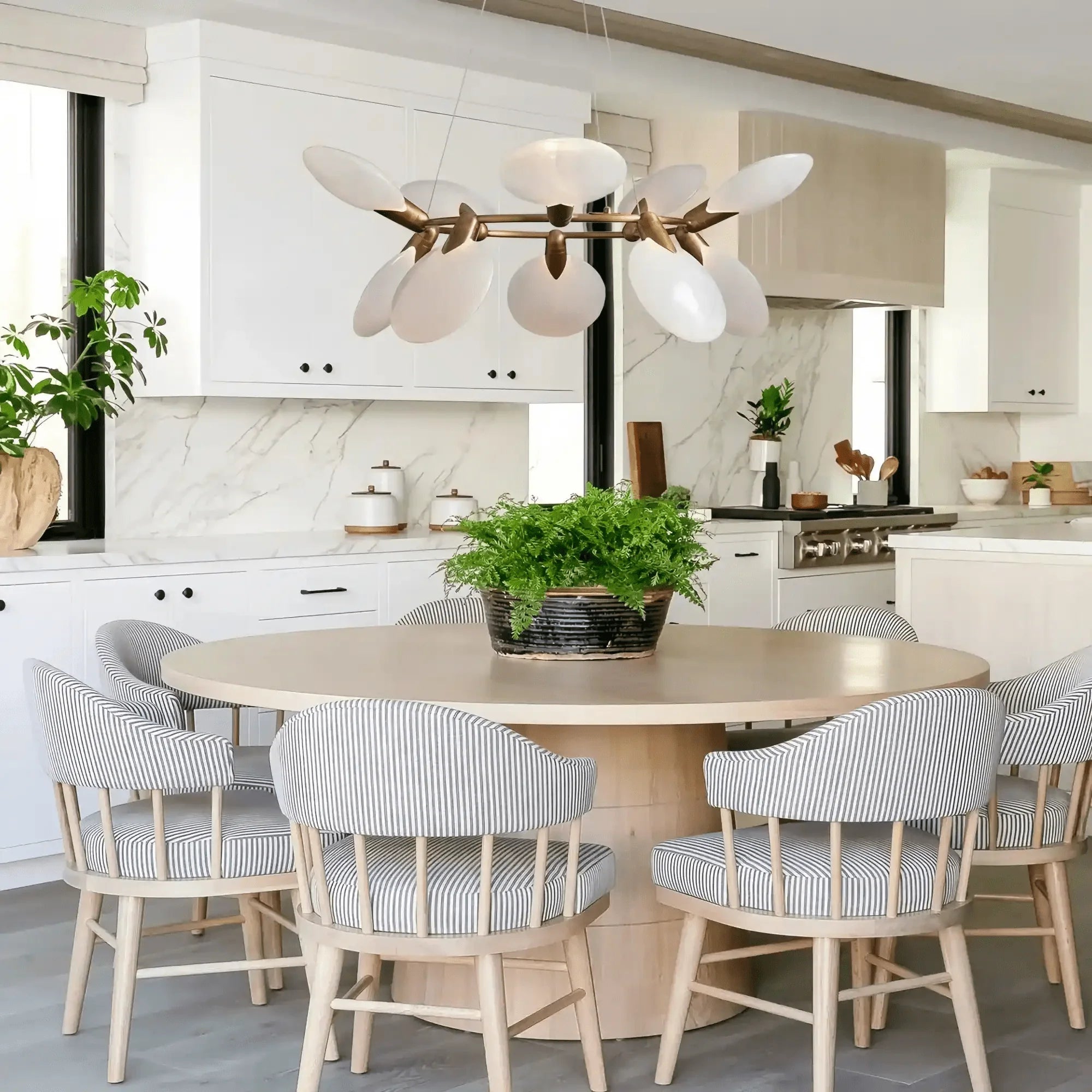 Lyla Halo Chandelier - cyranlamps