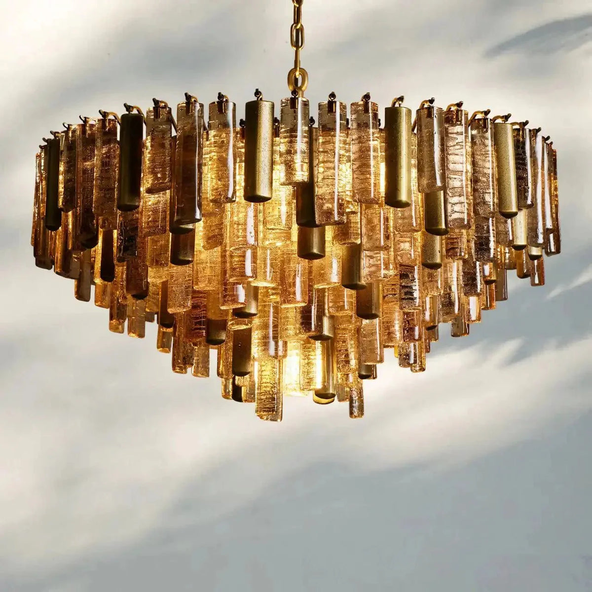 Neve Round Chandelier - cyranlamps