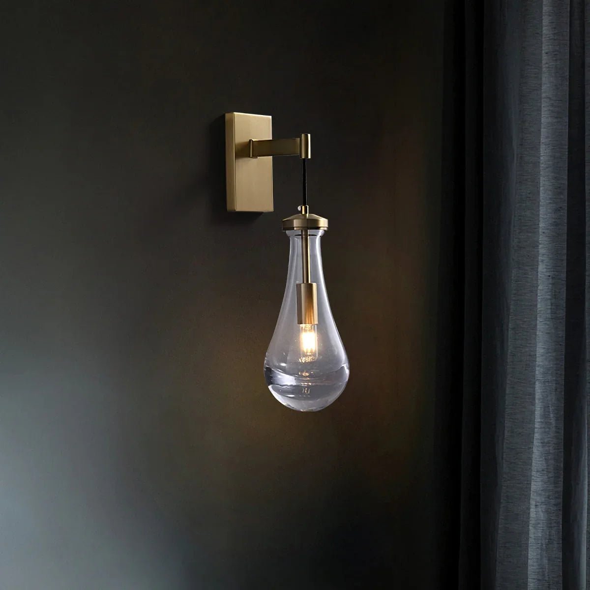 Raindrop Crystal Wall Sconce - cyranlighting