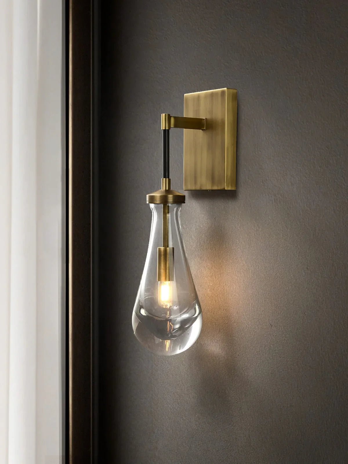 Raindrop Crystal Wall Sconce - cyranlighting