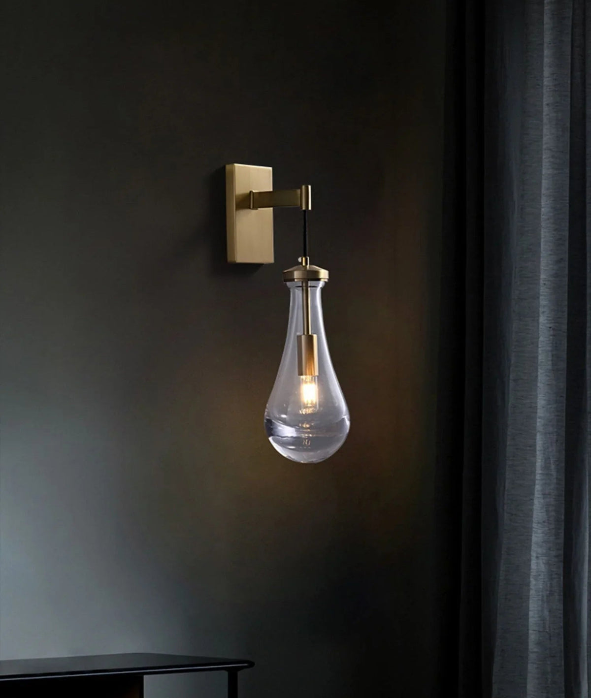 Raindrop Crystal Wall Sconce - cyranlighting