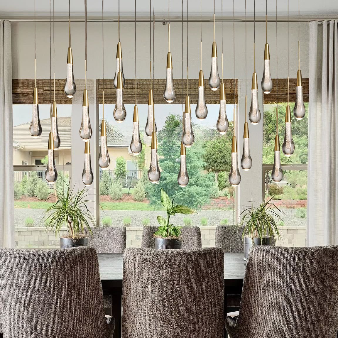 Soltaire Linear Chandelier - cyranlamps