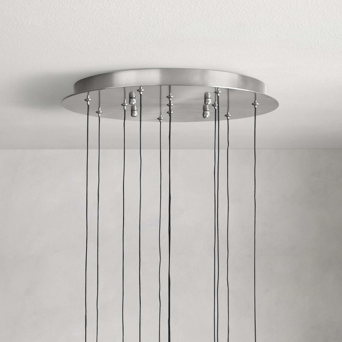 Soltaire Modern 17'' 24'' 36'' 58'' Round Chandelier Lighting - cyranlamps