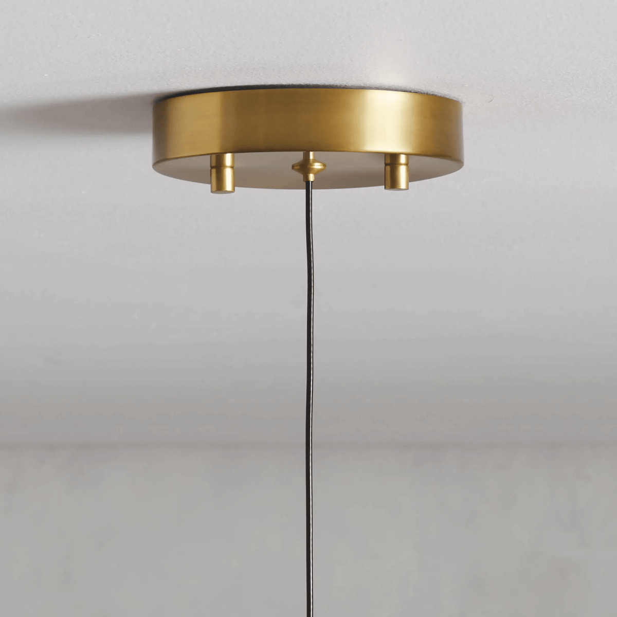 Soltaire Modern Pendant 13"H - cyranlamps