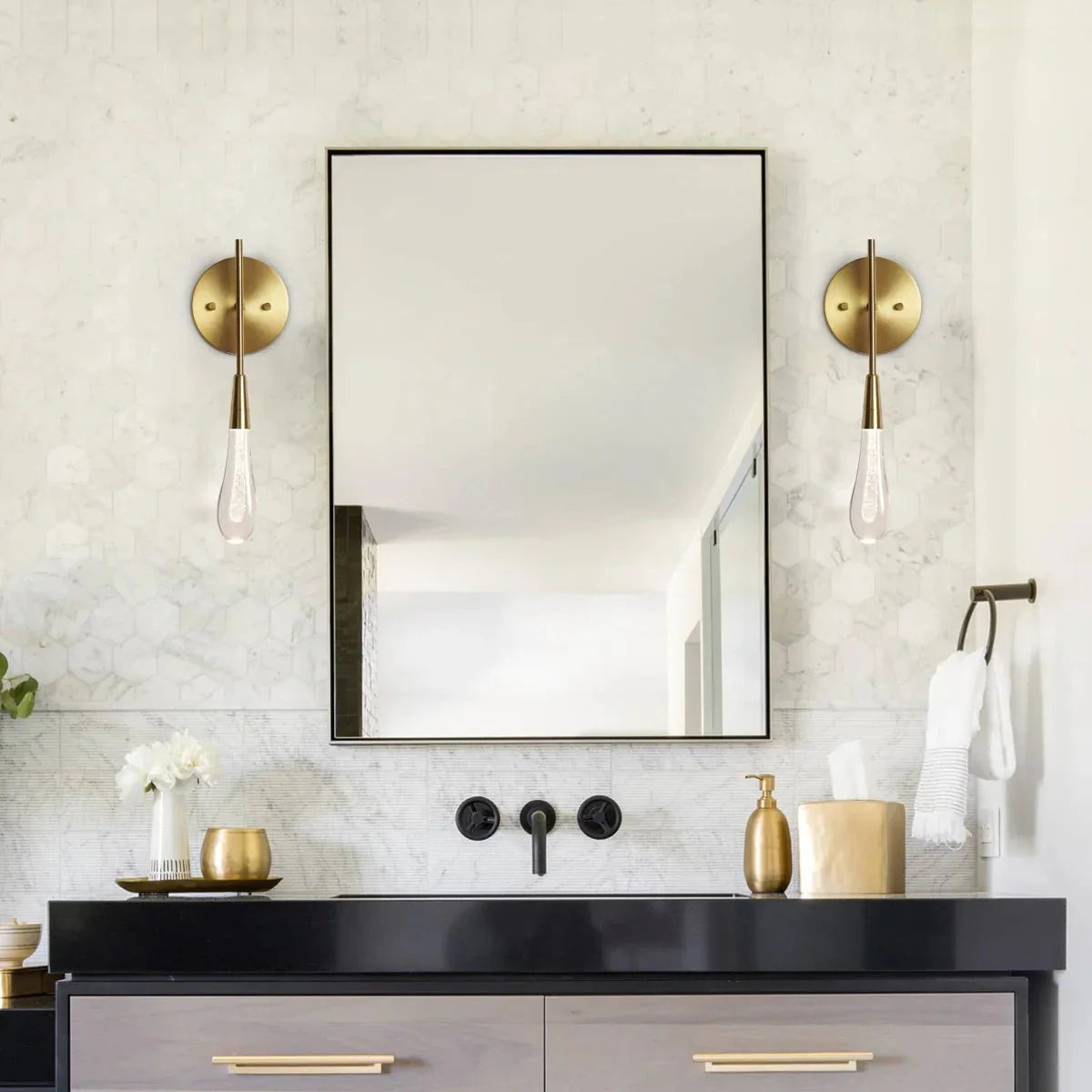 Soltaire Modern Wall Sconce 5"W - cyranlamps