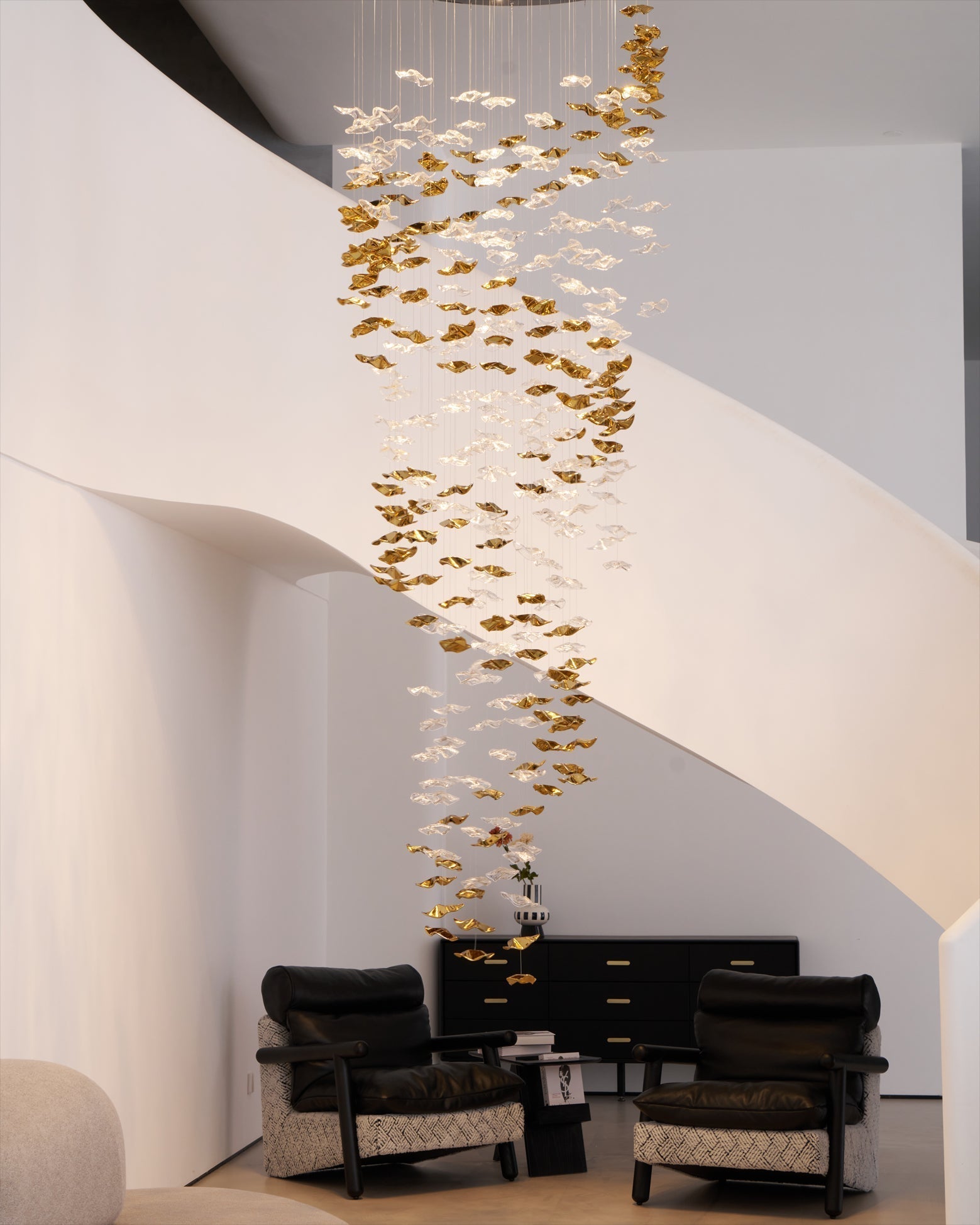 Veloria Fluid Chandelier - cyranlamps