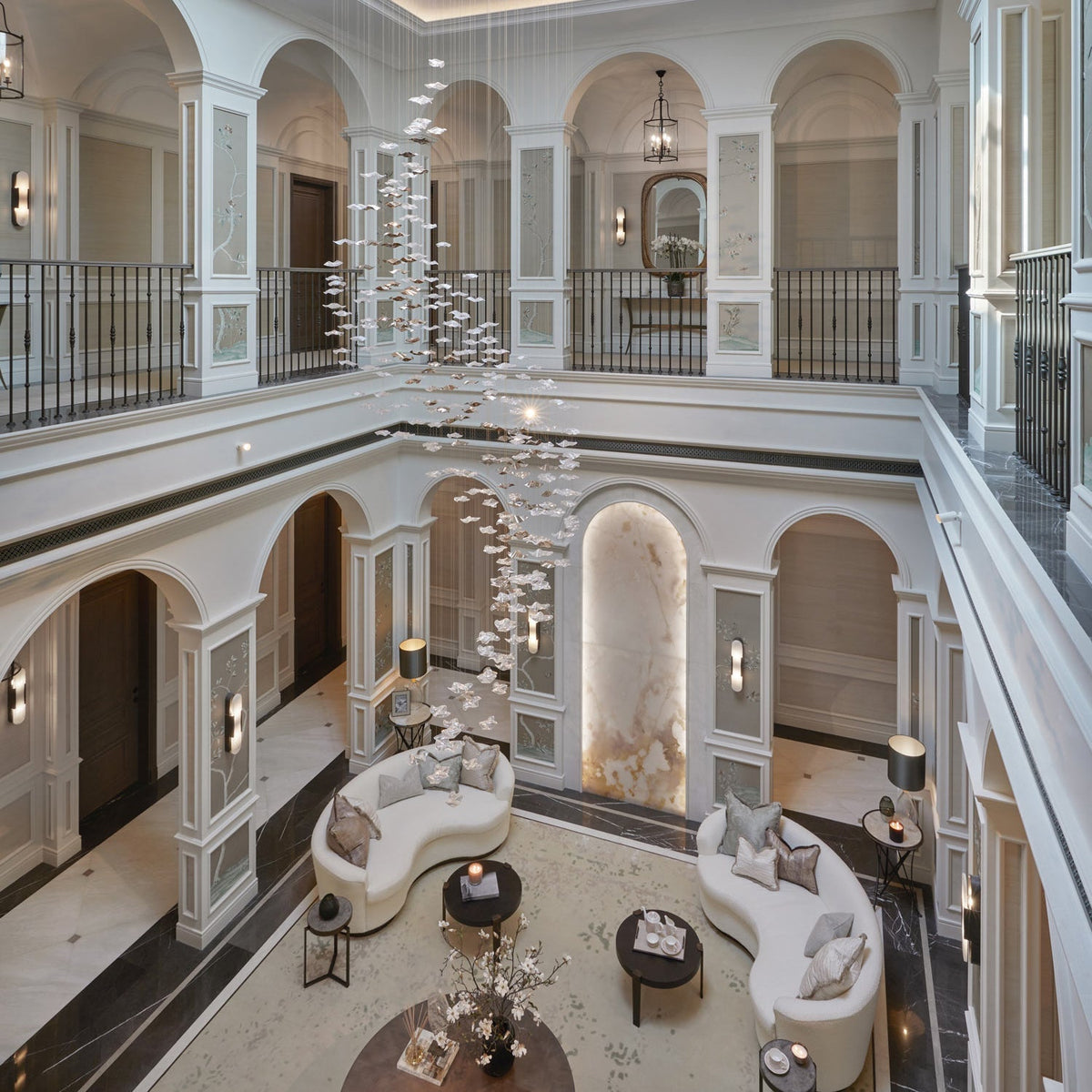 Veloria Fluid Chandelier - cyranlamps